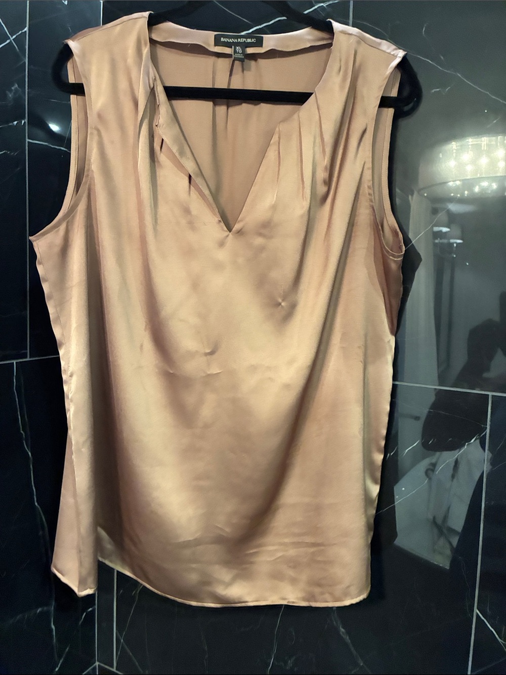 Banana Republic Satin V-Neck Sleeveless Shell Top - Blush Pink